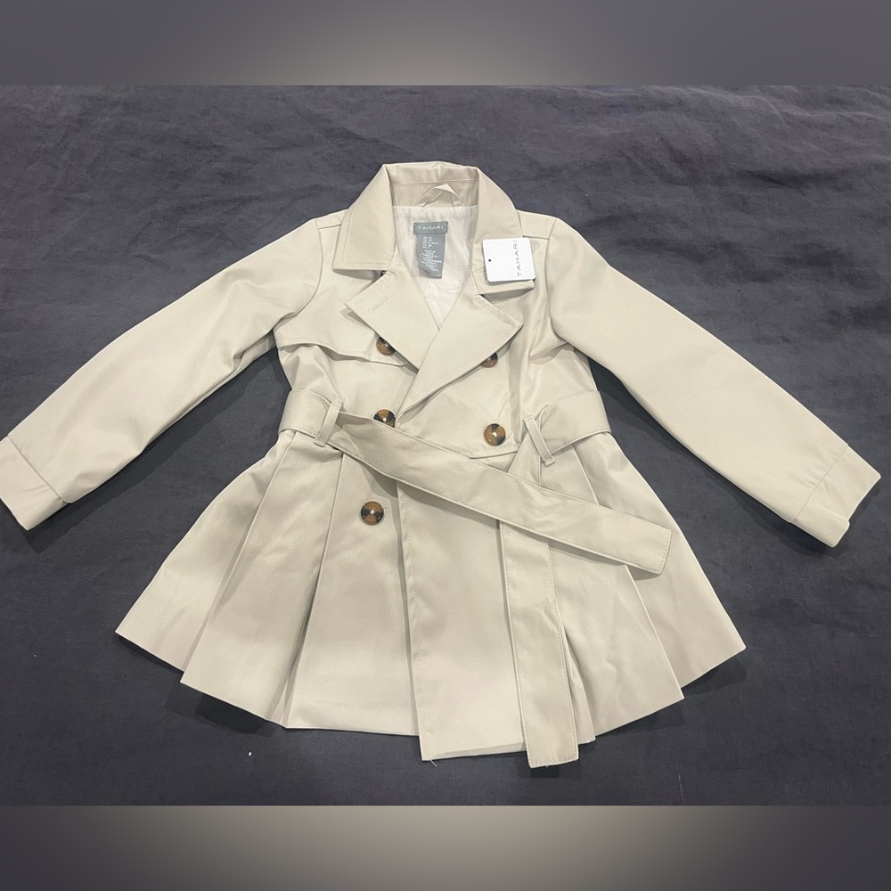 Tahari Khaki Girl Trench Coat. Belted Pleated Double Breasted in size 3T. NWT!